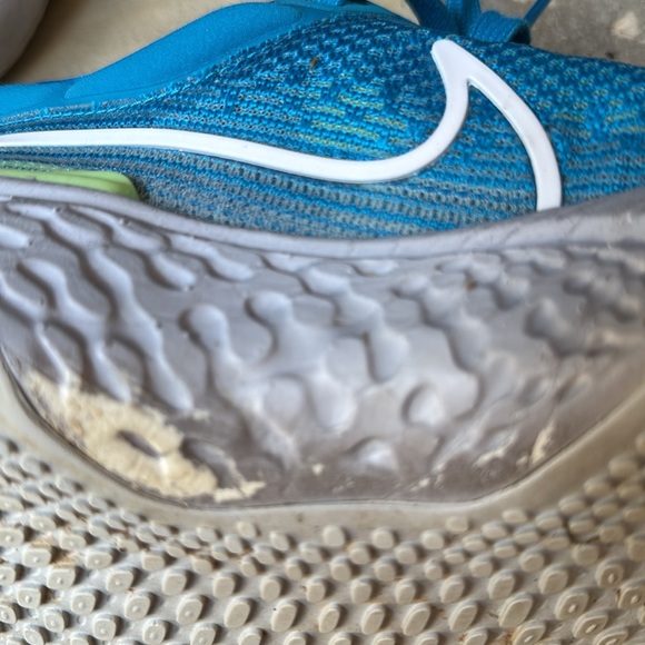 Men’s Nike invincible run - Picture 9 of 9